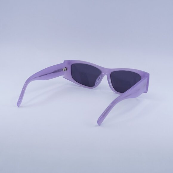 🕶️ New Givenchy GV40048F 78A Sunglasses - Shiny Lilac Frame, Grey Lenses - Picture 10 of 11
